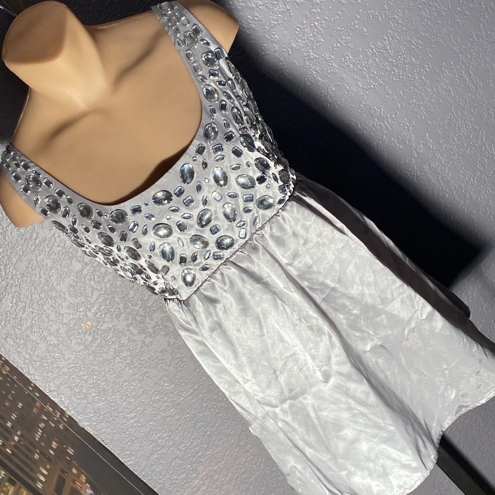 VANITY - NWT - tank: silver w chest multi-sized rhinestones, zip, peplum - L